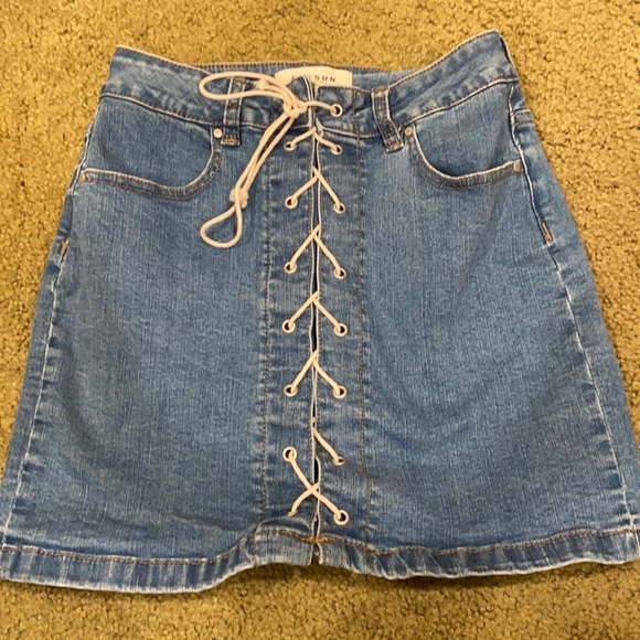 PAC sun lace up denim skirt size 24 - Picture 1 of 3